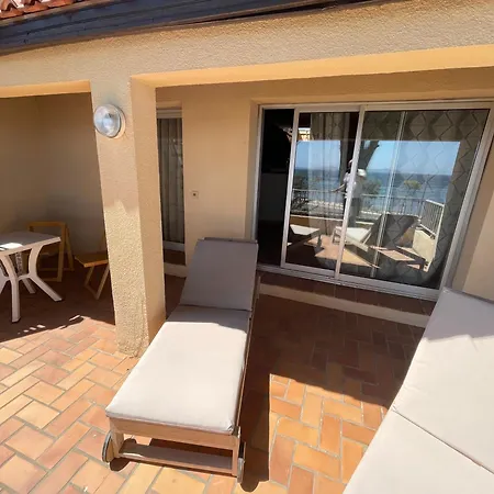 Au Bord De à Les Palmiers