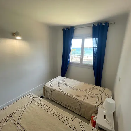 Au Bord De A Les Palmiers Villa *