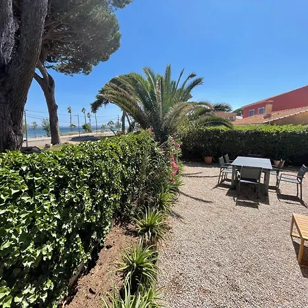 Villa Au Bord De à Les Palmiers *