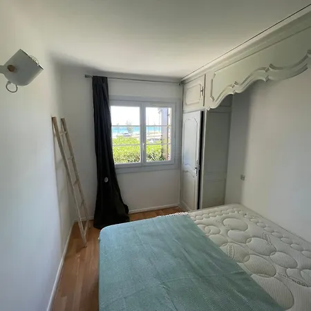 Au Bord De à Les Palmiers